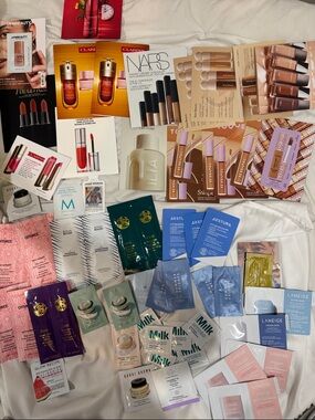 55 PIECE HUGE SEPHORA Makeup, Hair and Skincare Sample Pack – Mixed Shades